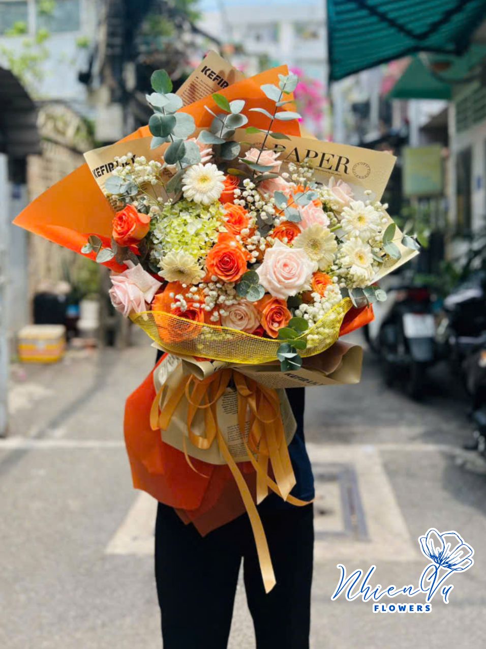 bó hoa tông cam bht079 tặng vợ