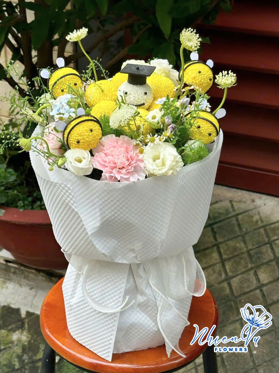 bó hoa tốt nghiệp sang trọng bht081 đẹp