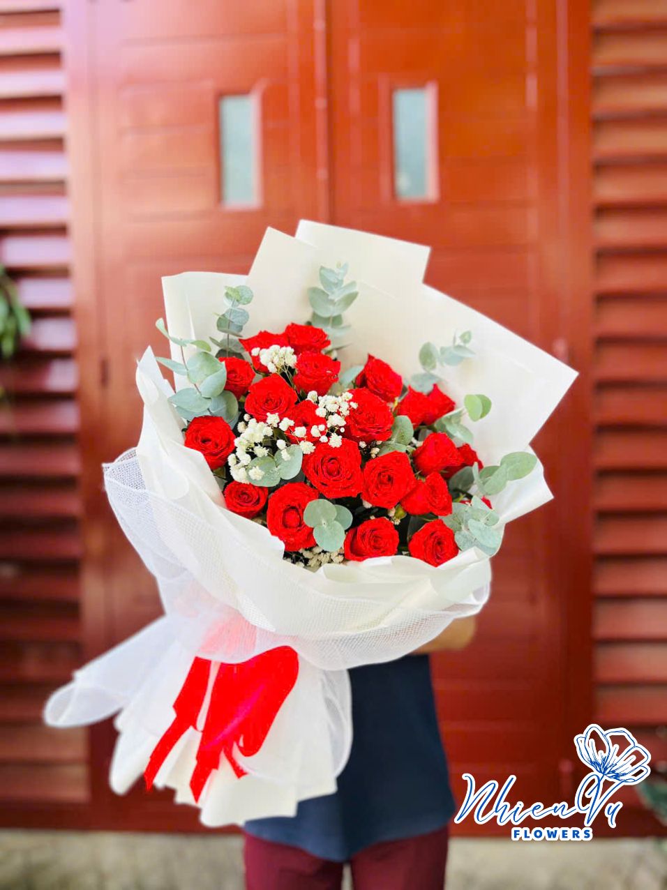 bó hồng đỏ giấy trắng bht017 đẹp