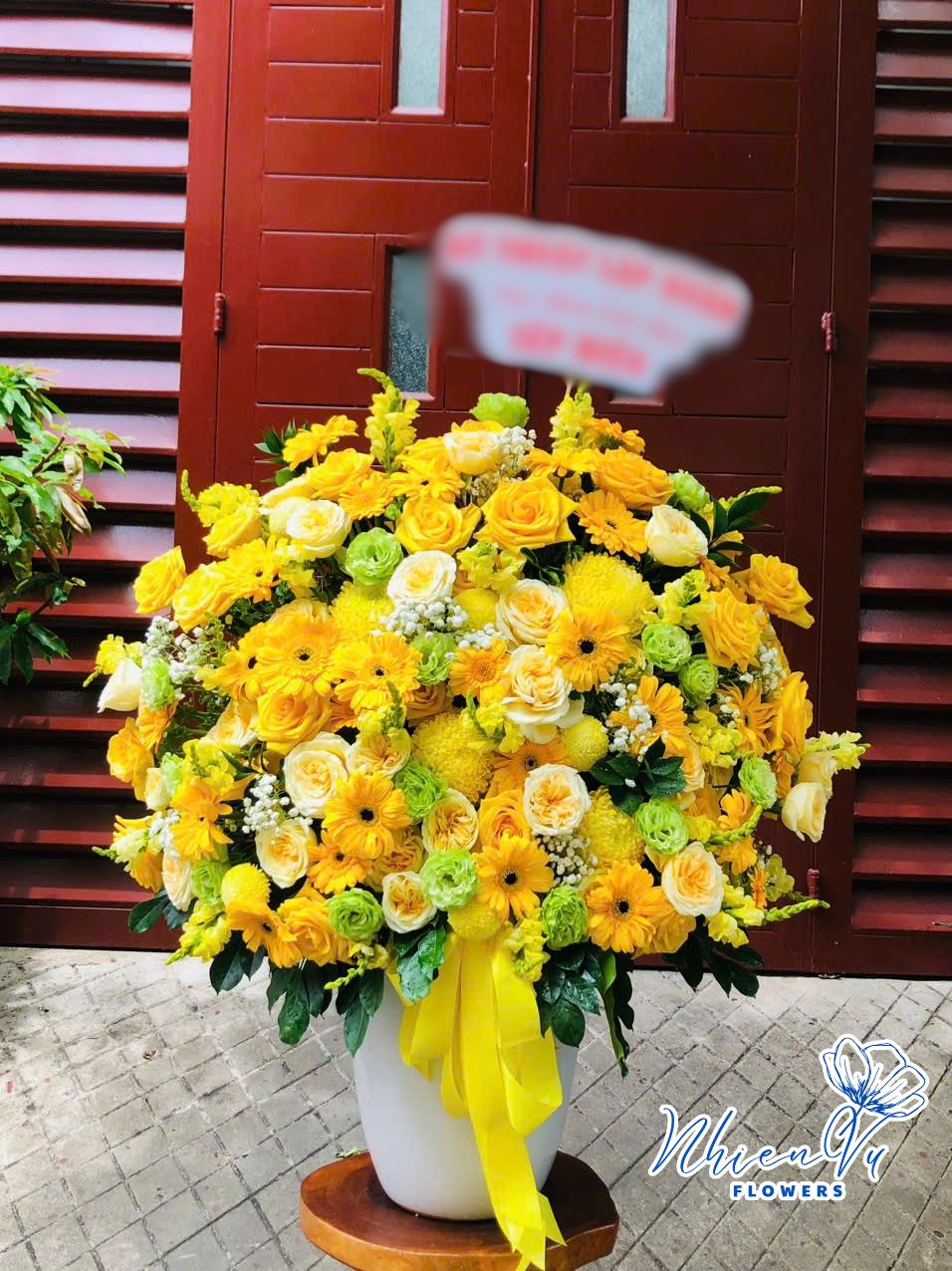 chậu hoa sang trọng tông vàng hst005 giá rẻ
