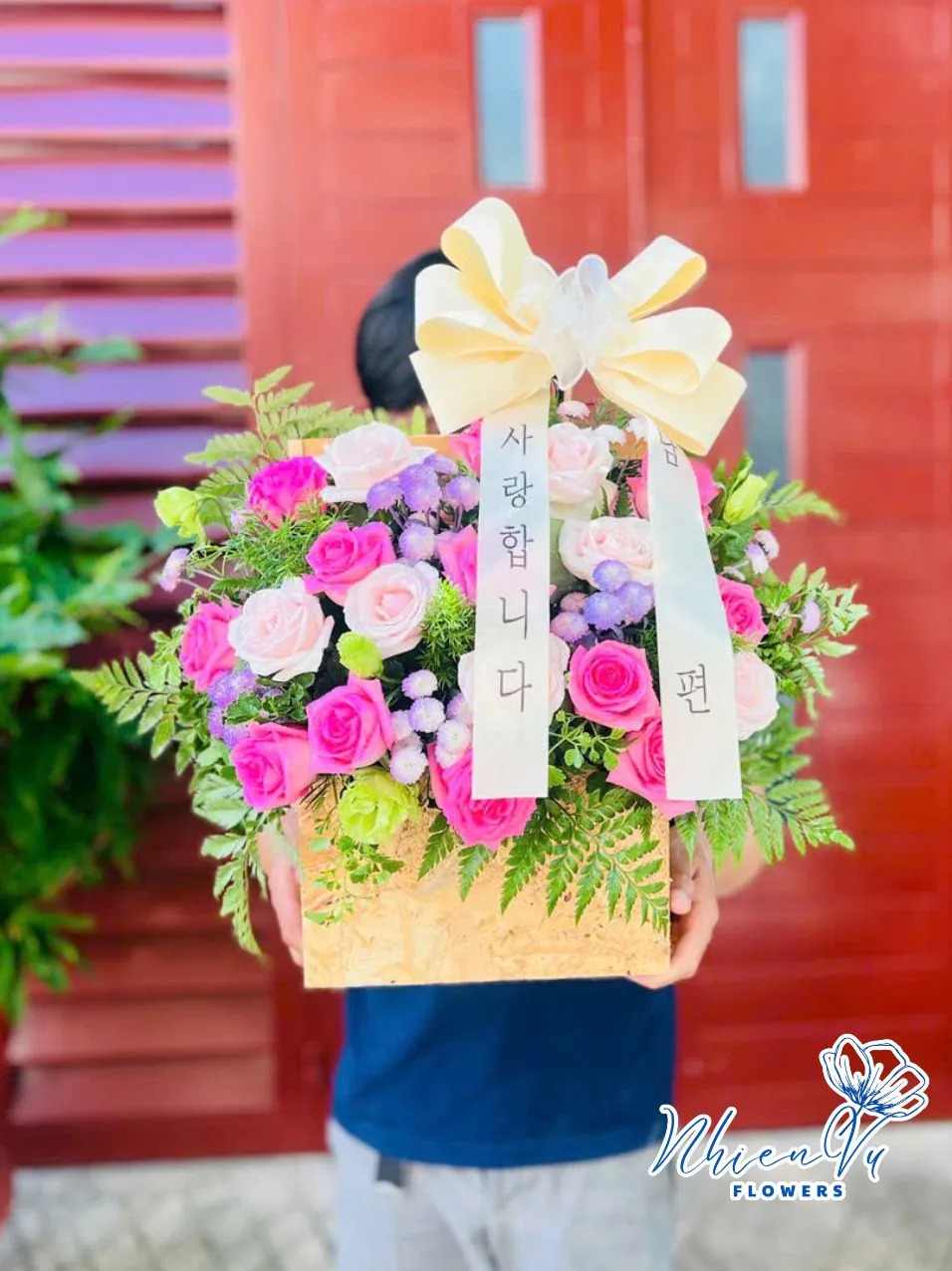 Mẫu hoa tươi cao cấp được rất nhiều khách hàng lựa chọn