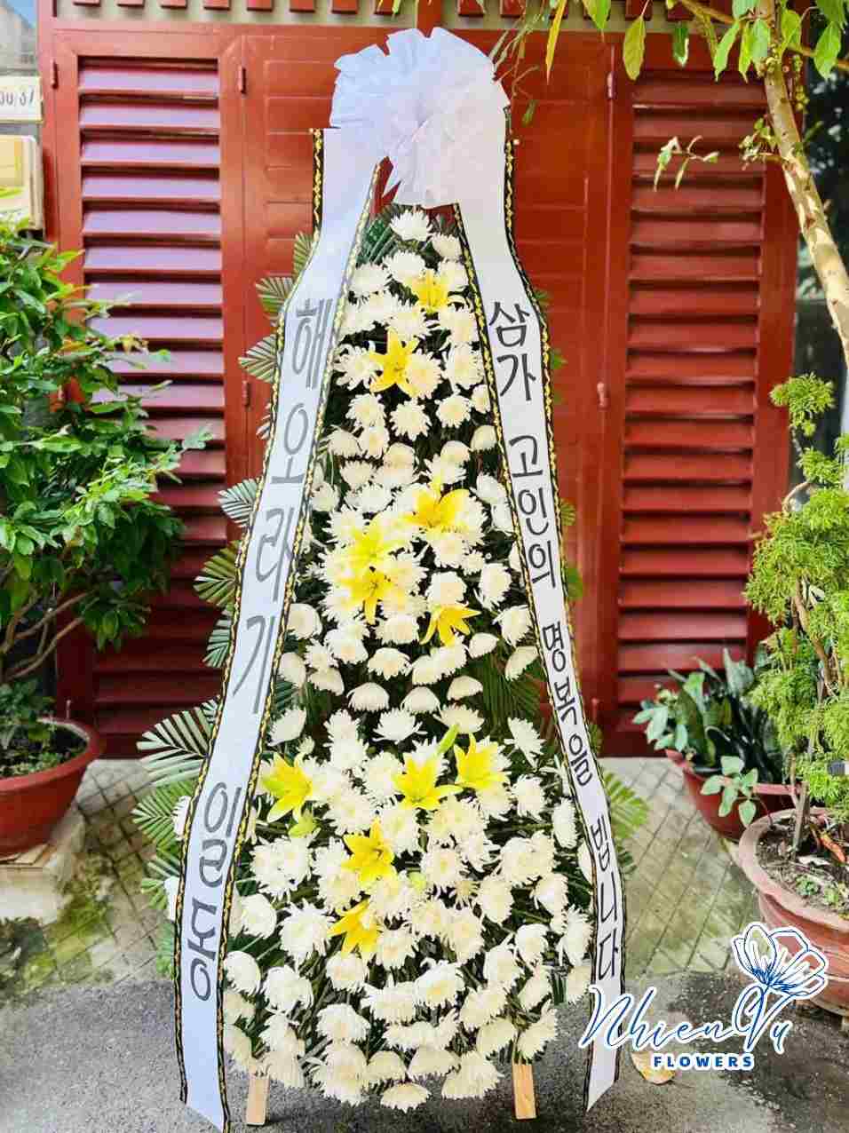 Kệ hoa Hàn Quốc viếng tang HHQ006
