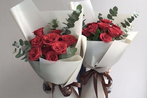 Ảnh bìa nên tặng hoa sinh nhật gì