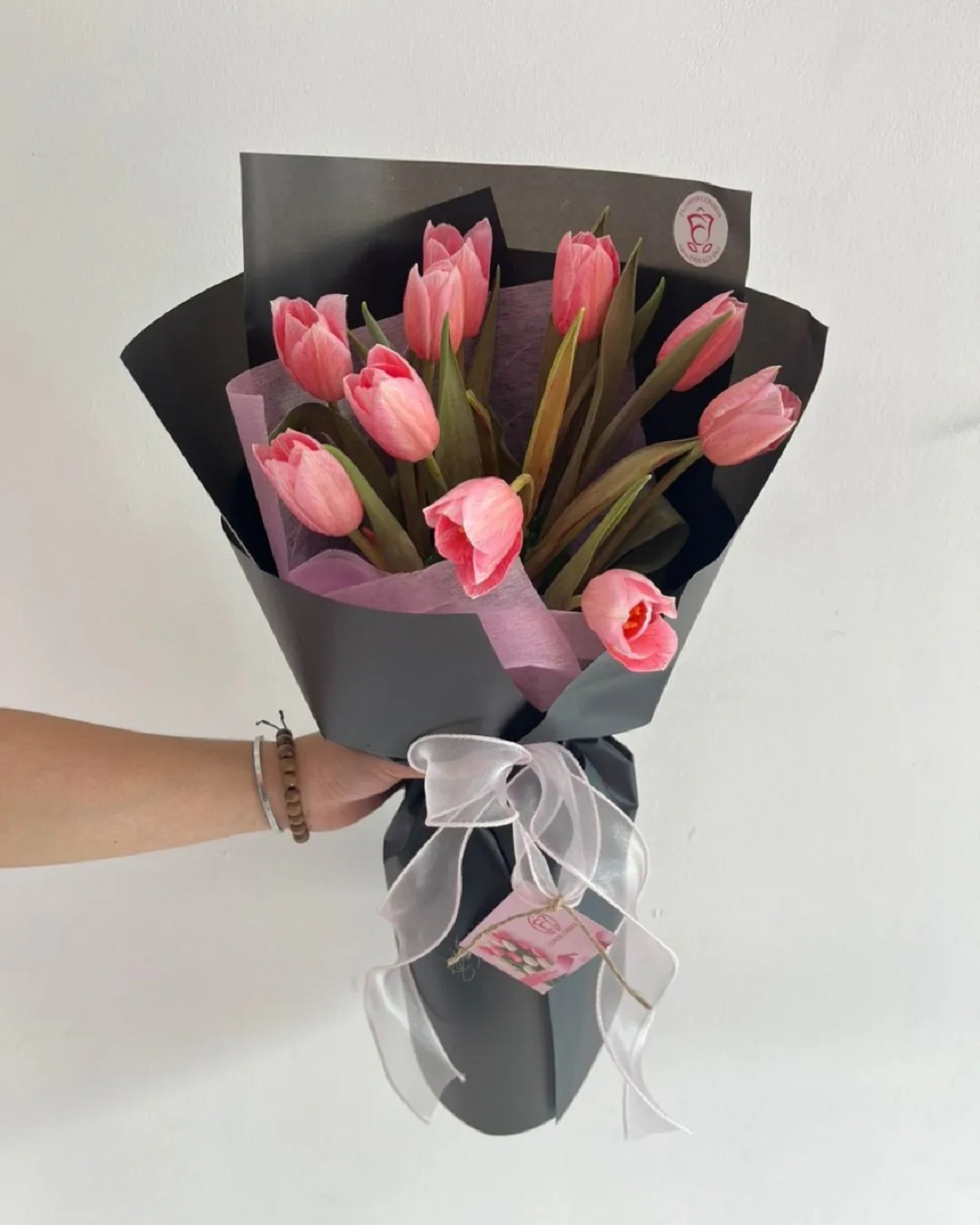 Hoa tulip lsở hữu vẻ đẹp thanh khiết