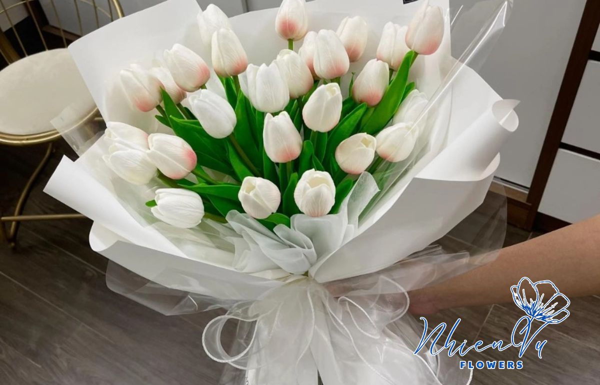 Hoa tulip giá phù hợp cho các khách hàng 
