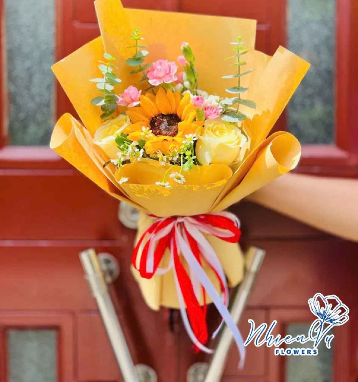 Mẫu hoa tốt nghiệp đơn giản