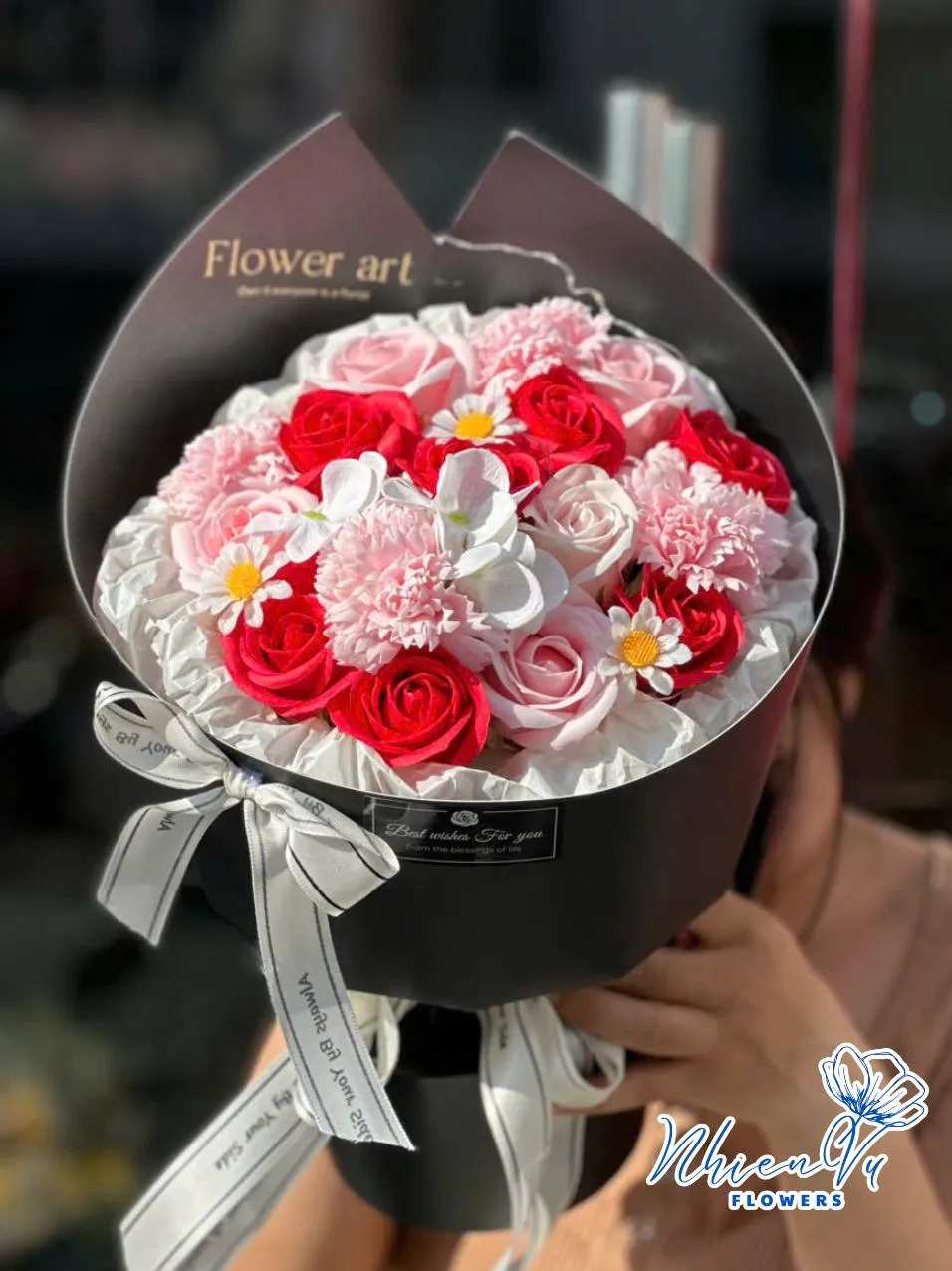 Bó hoa sáp tông đỏ HS001 thiết kế hài hòa