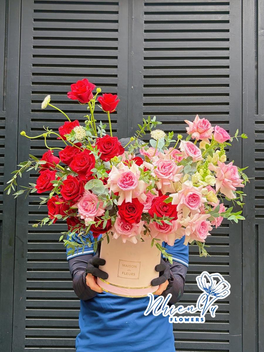 Giỏ hoa hồng đỏ mix hồng phấn GH100